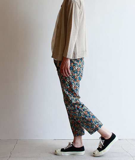 GRAMICCI_FLOWER TAPERED PANTS
